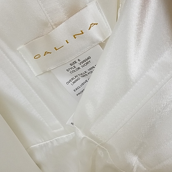 Galina ivory wedding dress - Picture 6 of 6